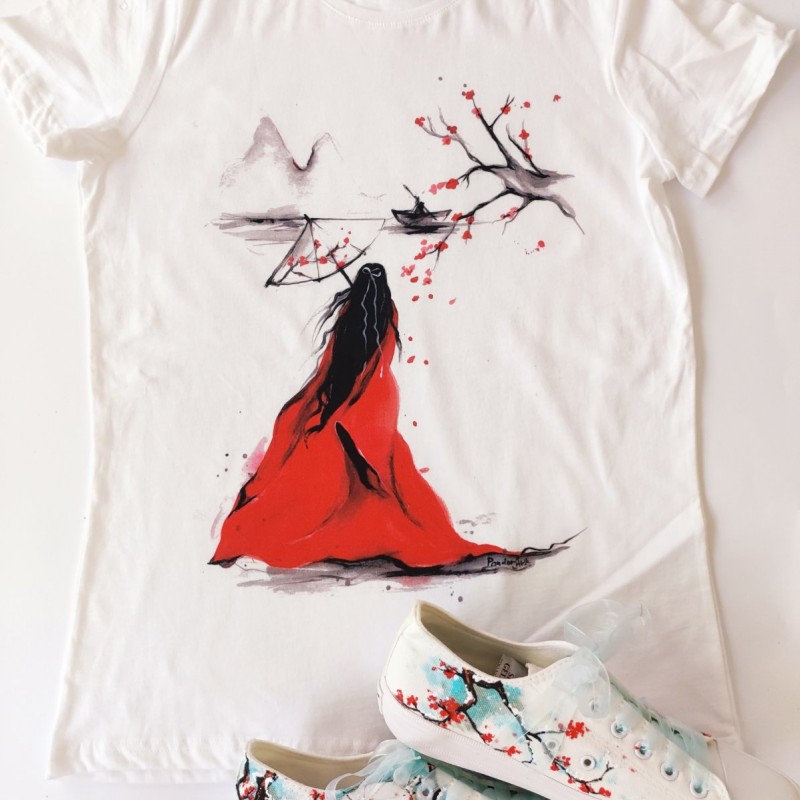 Тениска и рисувани кецове "Гейша"