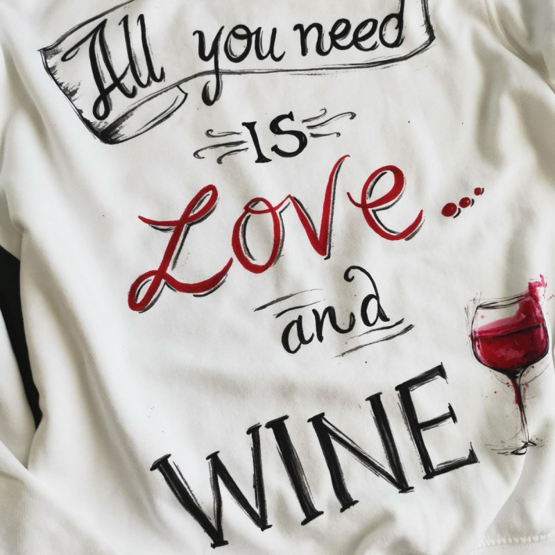Суичър "Love and Wine"