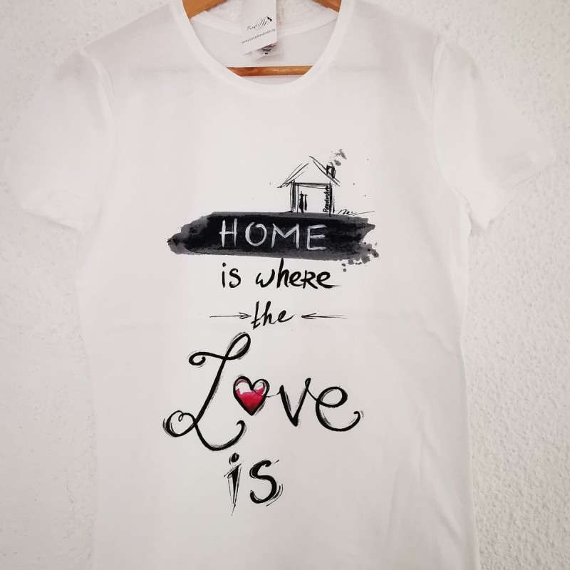 Тениска "Home is where the wine is"